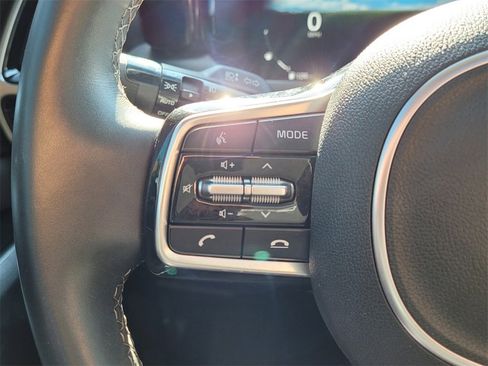 Used 2023 Kia Sorento SX image 21