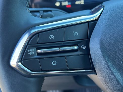 New 2026 Chevrolet Equinox LT w/ Convenience Package II image 24