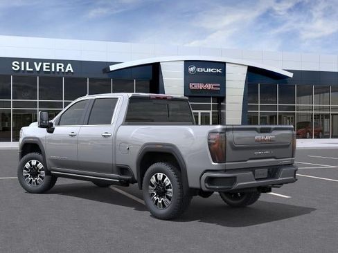 New 2026 GMC Sierra 2500 Denali w/ Denali Reserve Package AWD/4WD image 3