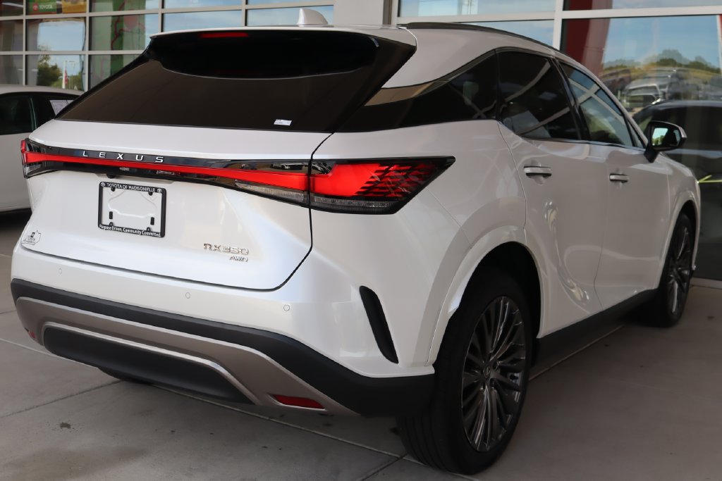 Used 2023 Lexus RX 350 AWD w/ Accessory Package image 11