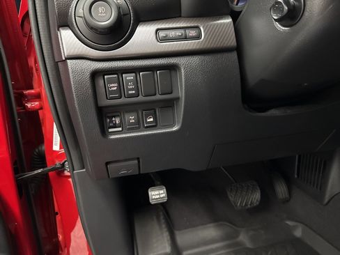 Used 2023 Nissan Titan PRO-4X w/ Pro-4x Convenience Package image 13