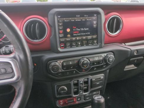 Used 2020 Jeep Wrangler Unlimited Rubicon AWD/4WD image 24
