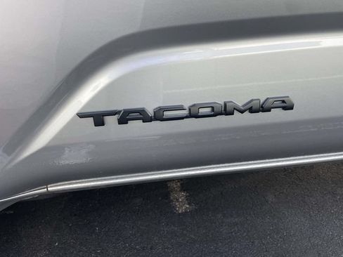 Used 2026 Toyota Tacoma TRD Off-Road w/ TRD Off Road Upgrade Package AWD/4WD image 10