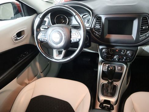 Used 2021 Jeep Compass Latitude w/ Driver Assistance Group image 36