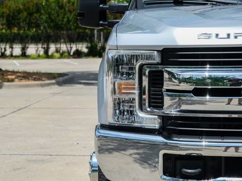 Used 2019 Ford F350 XL w/ Power Equipment Group AWD/4WD image 5