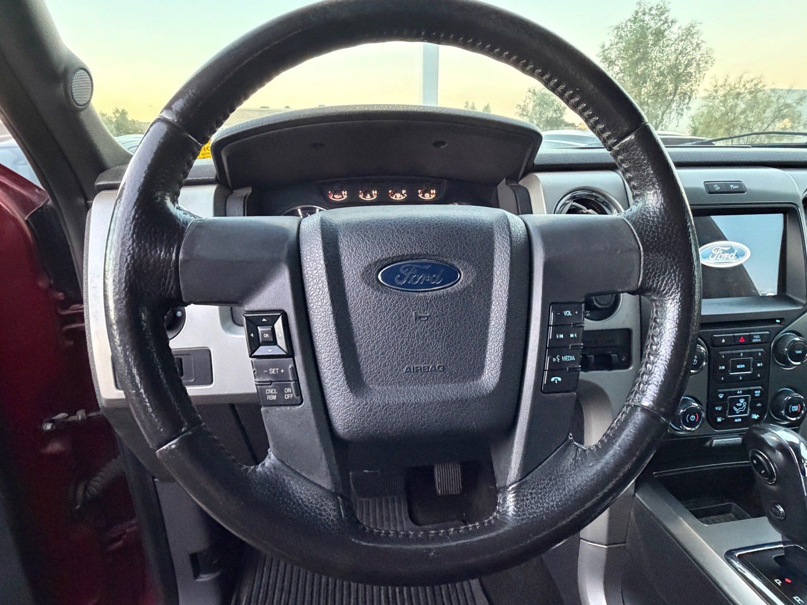Used 2014 Ford F150 FX4 w/ Equipment Group 402A Luxury AWD/4WD image 10