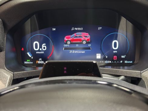 Used 2025 Ford Explorer Platinum w/ Ultimate Package image 31