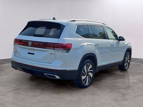 Used 2025 Volkswagen Atlas SEL AWD/4WD image 4