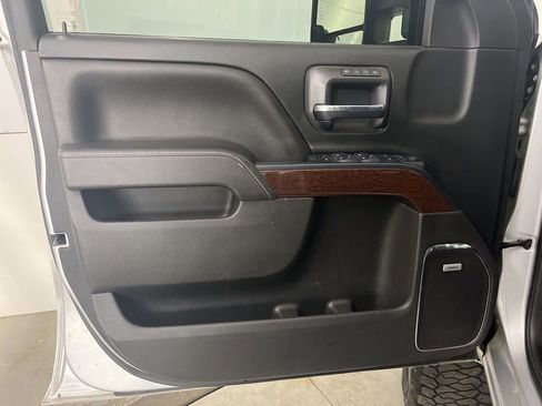 Used 2016 GMC Sierra 2500 SLT image 25