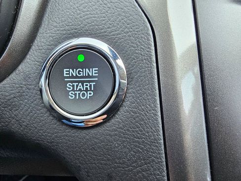 Used 2019 Ford Fusion SEL FWD image 38