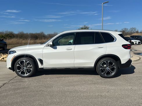 New 2026 BMW X5 xDrive40i image 5