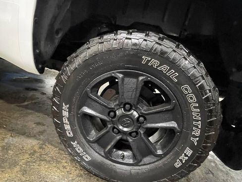 Used 2014 Toyota Tundra SR image 37