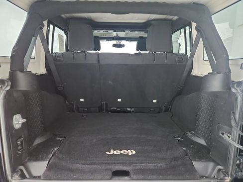 Used 2014 Jeep Wrangler Unlimited Sport w/ Quick Order Package 24S AWD/4WD image 34