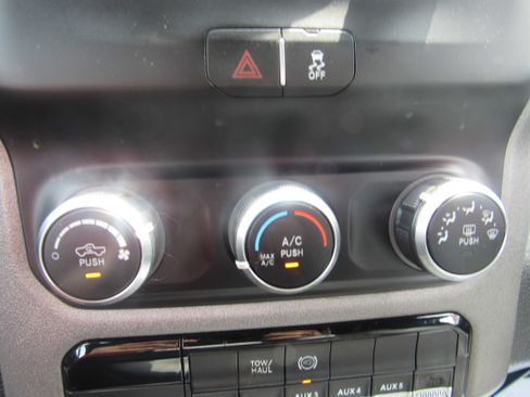 Used 2022 RAM 5500 Tradesman RWD image 20