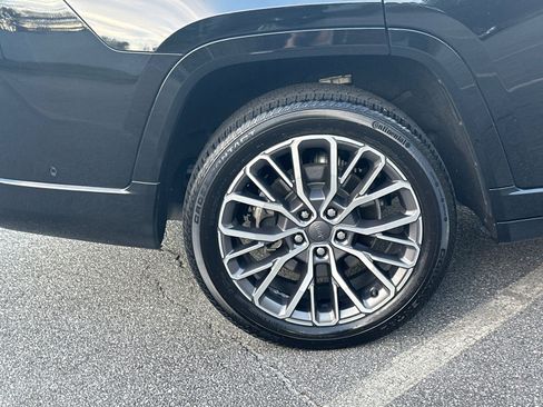 Used 2022 Jeep Grand Cherokee L Summit image 17