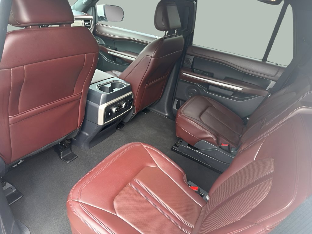 Used 2024 Ford Expedition Limited AWD/4WD image 14