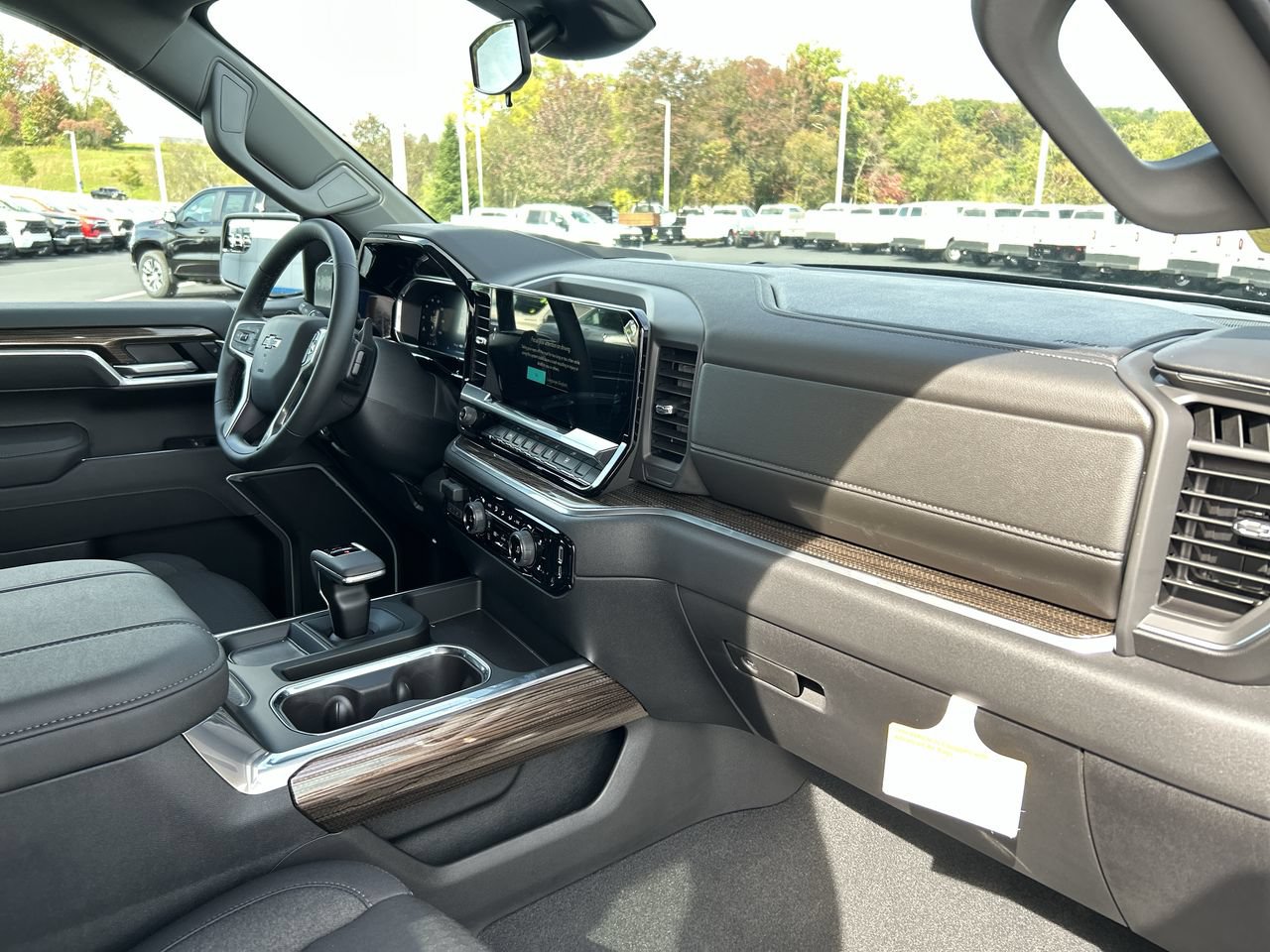 New 2026 Chevrolet Silverado 1500 RST AWD/4WD image 17