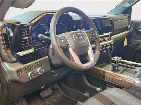 New 2025 GMC Sierra 1500 Elevation w/ Preferred Package image 3