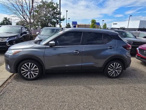 Used 2024 Nissan Kicks SV FWD image 14