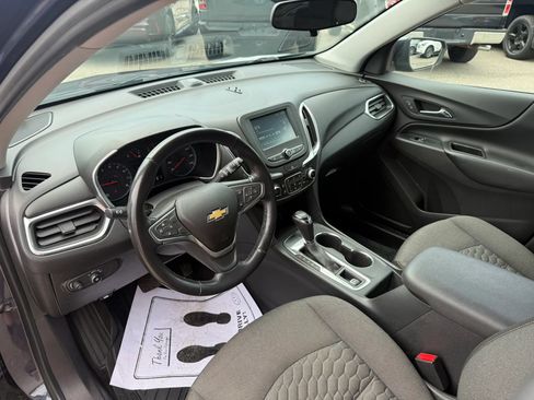 Used 2018 Chevrolet Equinox LT FWD image 17