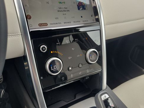 Used 2023 Land Rover Discovery Sport S R-Dynamic image 21