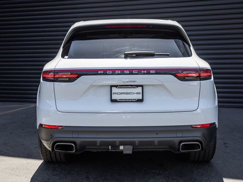 Certified 2023 Porsche Cayenne AWD/4WD image 10