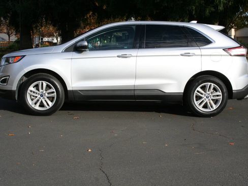 Used 2018 Ford Edge SEL image 7