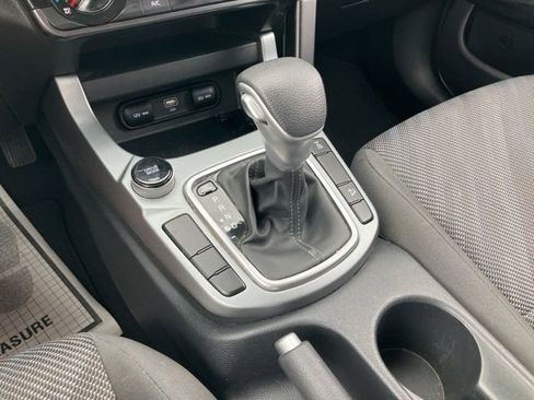 Used 2024 Kia Seltos LX AWD/4WD image 30