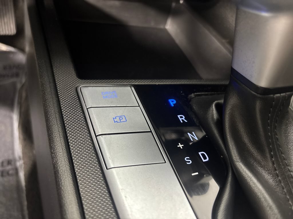 Used 2023 Hyundai Elantra SEL w/ Cargo Package FWD image 20