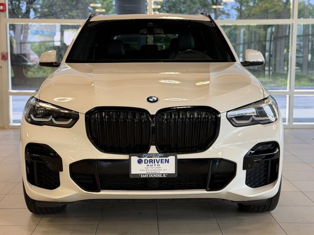 Used 2022 BMW X5 xDrive40i w/ M Sport Package AWD/4WD image 2