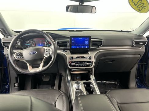 Used 2023 Ford Explorer XLT w/ Equipment Group 202A AWD/4WD image 20