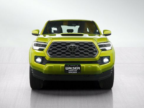 Used 2023 Toyota Tacoma TRD Sport w/ TRD Premium Sport Package AWD/4WD image 8