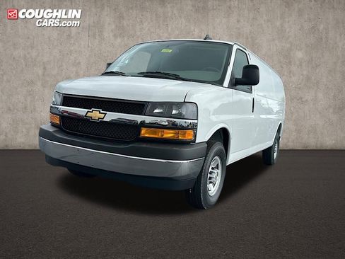 New 2025 Chevrolet Express 3500 Extended w/ Driver Convenience Package image 4