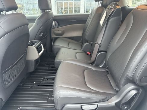 New 2026 Kia Carnival LXS image 26