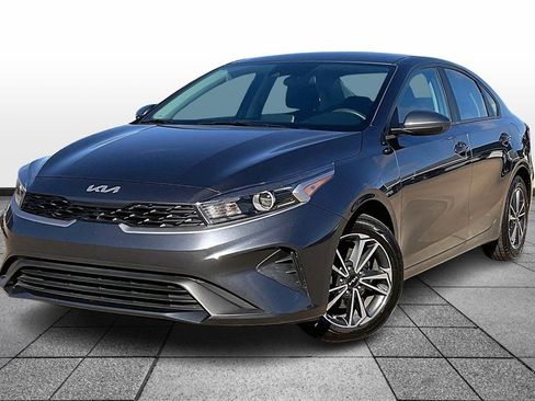 Certified 2024 Kia Forte LXS image 1