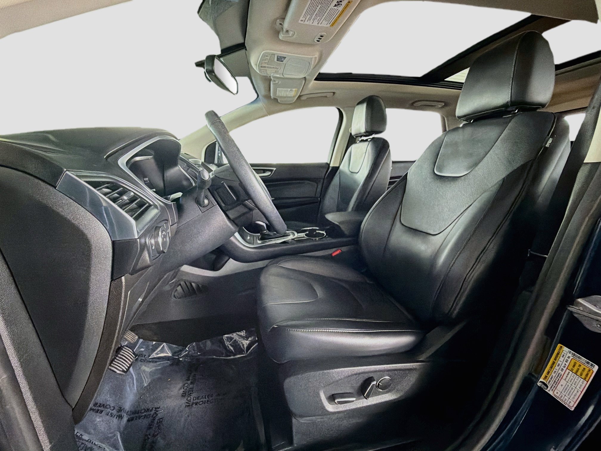 Used 2017 Ford Edge Titanium w/ Equipment Group 301A AWD/4WD image 13
