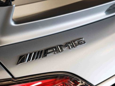 Used 2020 Mercedes-Benz AMG GT R image 24
