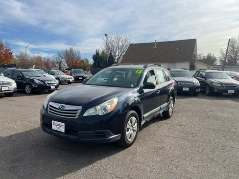 Used 2012 Subaru Outback 2.5i image 2
