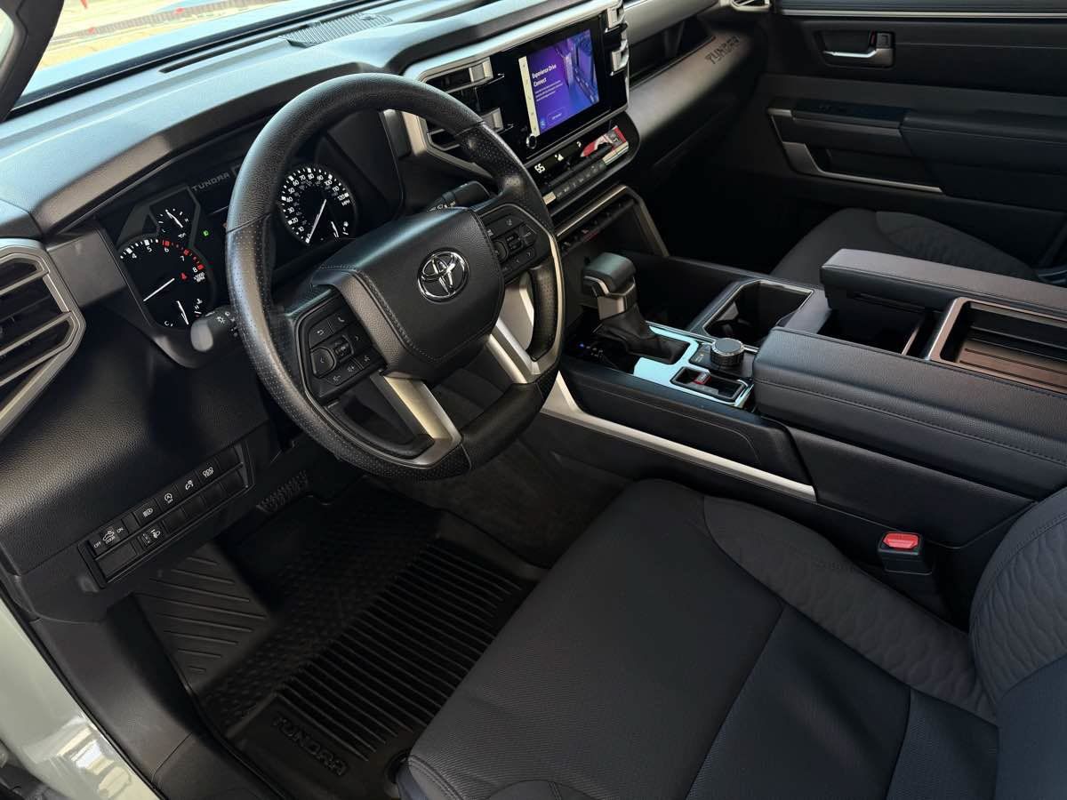 Used 2025 Toyota Tundra SR5 AWD/4WD image 15