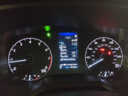 Used 2024 Toyota Corolla LE image 23