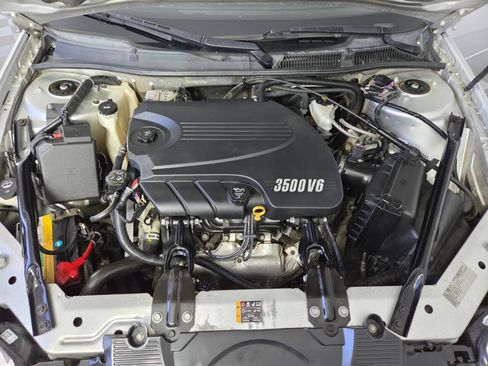 Used 2011 Chevrolet Impala LT FWD image 31