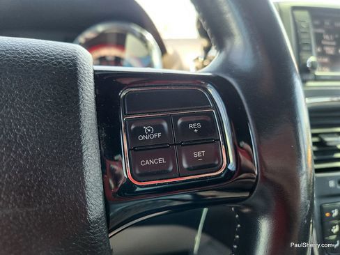 Used 2019 Dodge Grand Caravan SXT image 54