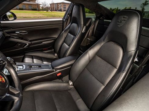 Used 2018 Porsche 911 Carrera image 6