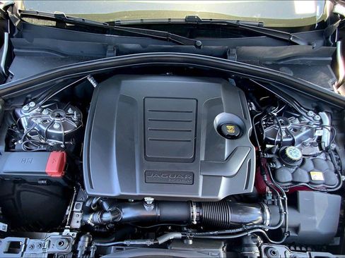 New 2026 Jaguar F-PACE R-Dynamic S image 12