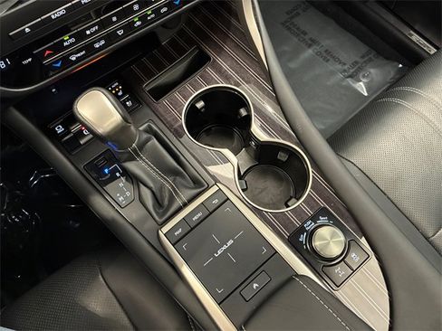 Used 2022 Lexus RX 350 AWD w/ Luxury Package image 22