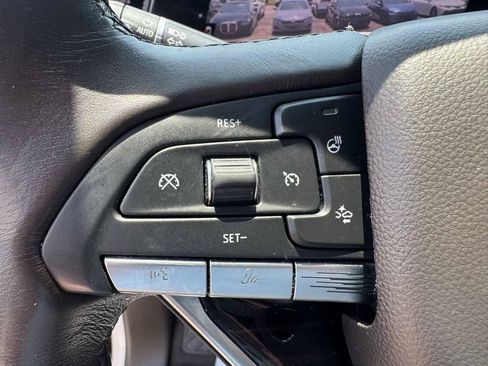 Used 2021 Cadillac Escalade ESV Sport RWD image 20