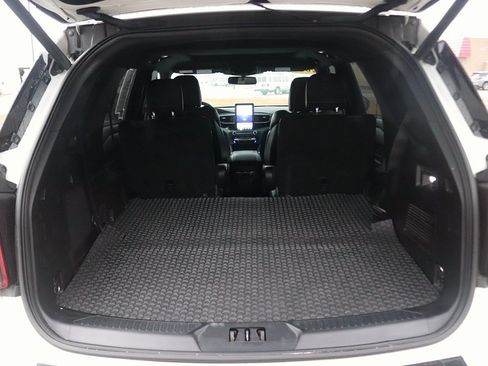 Used 2020 Ford Explorer ST w/ ST Street Pack image 13