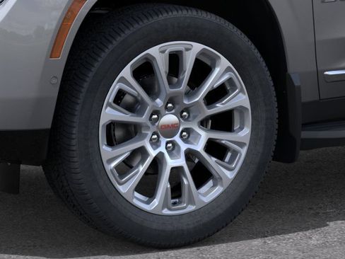 New 2026 GMC Yukon Denali w/ Advanced Technology Package AWD/4WD image 9