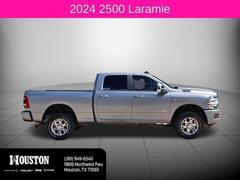 Used 2024 RAM 2500 Laramie w/ Safety Group AWD/4WD image 2