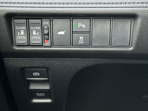 New 2026 Honda Odyssey Touring image 30